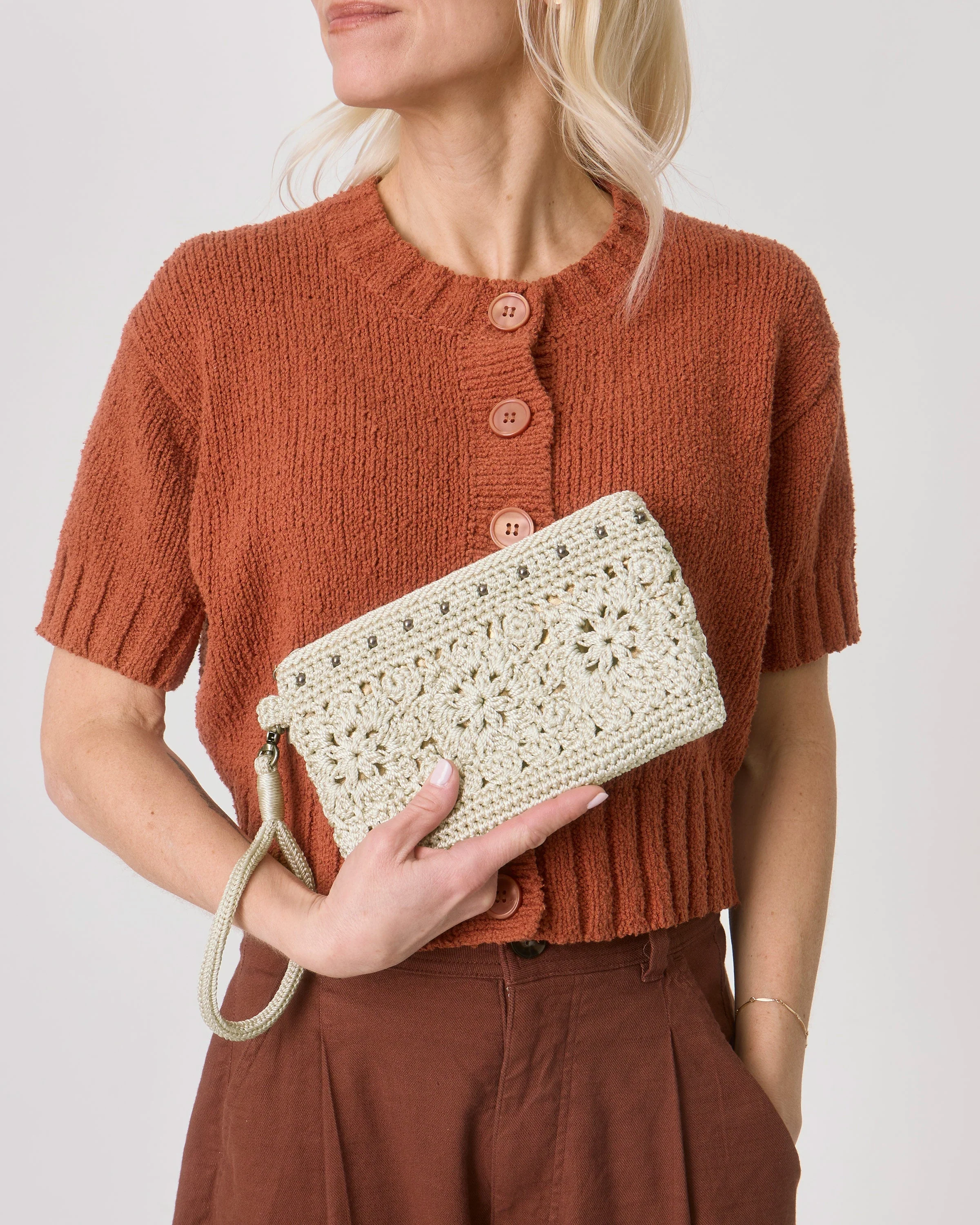 Vita Wristlet - Hand Crochet - Natural Medallion - Mycitystee