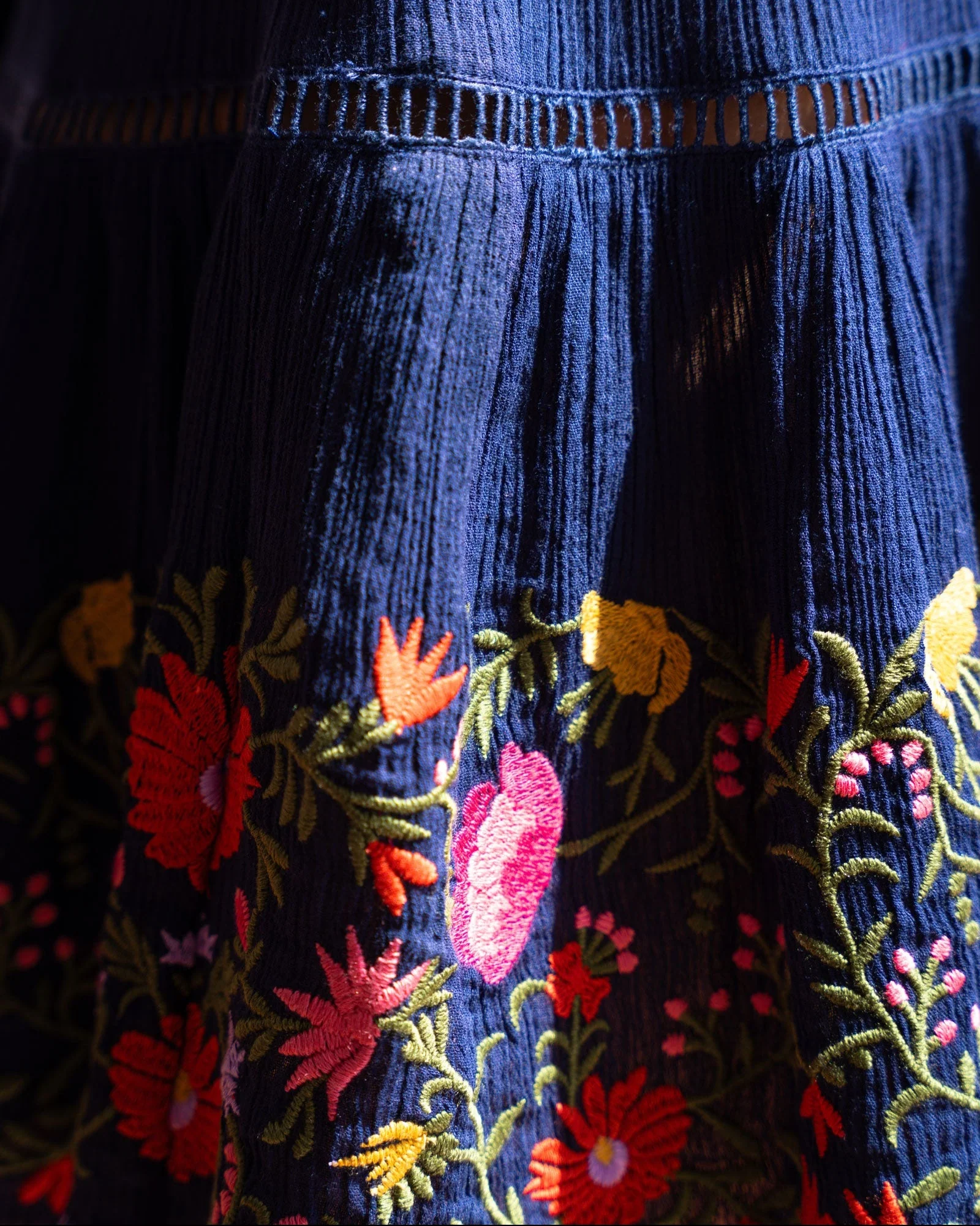 Gari Dress In Gardenia Embroidery - Mycitystee